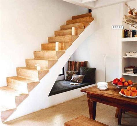 樓梯下裝潢設計
